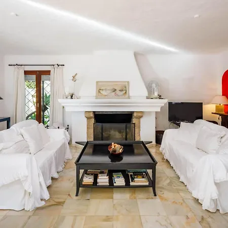 Charming Vale Do Lobo Retreat 3 Bedrooms Private Pool & Close To Amenities Villa Almancil