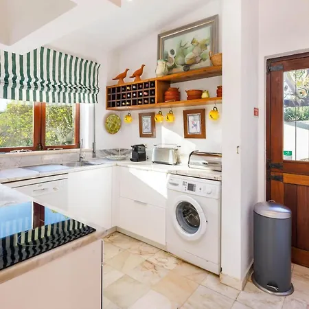Charming Vale Do Lobo Retreat 3 Bedrooms Private Pool Close To Amenities Algarve Villa Almancil