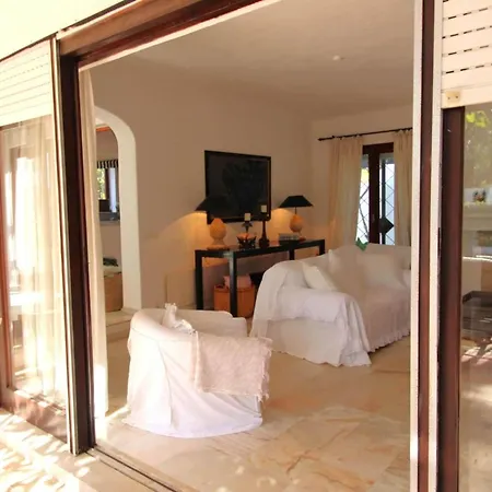Charming Vale Do Lobo Retreat 3 Bedrooms Private Pool & Close To Amenities Villa Almancil